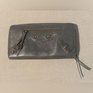 Women’s Balenciaga Anthracite Clutch - Great Condition!